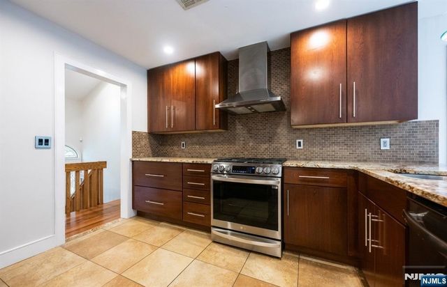 3 Antrim Road, Montvale, NJ 07645