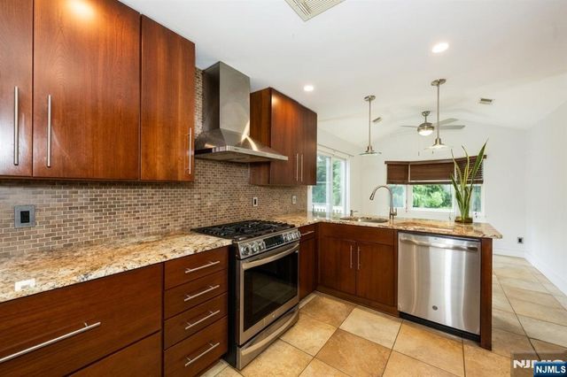 3 Antrim Road, Montvale, NJ 07645