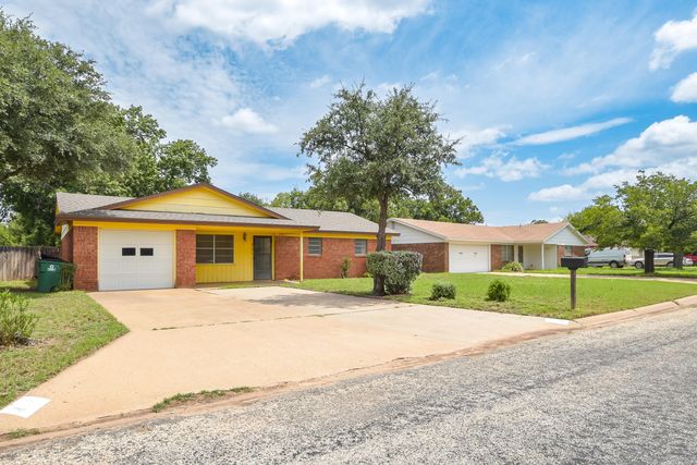 814 Stonewall Drive, San Angelo, TX 76905