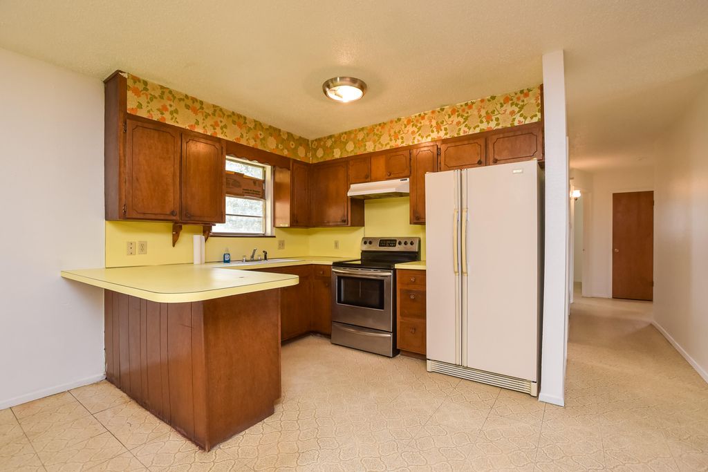 Image 7 of property listing at 814 Stonewall Drive, San Angelo, TX 76905
