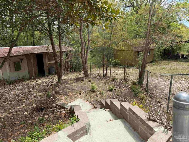 7686 N Hwy 87, Milton, FL 32570