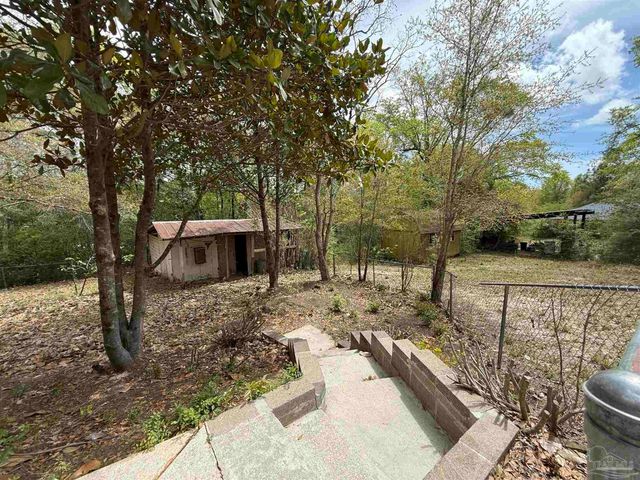 7686 N Hwy 87, Milton, FL 32570