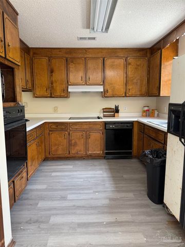 7686 N Hwy 87, Milton, FL 32570