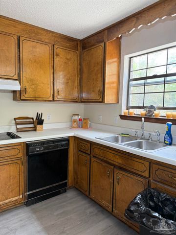 7686 N Hwy 87, Milton, FL 32570