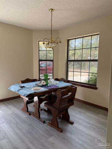 7686 N Hwy 87, Milton, FL 32570