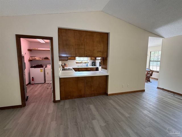 7686 N Hwy 87, Milton, FL 32570