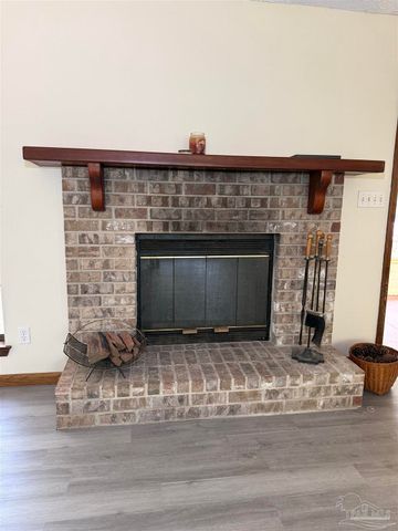 7686 N Hwy 87, Milton, FL 32570