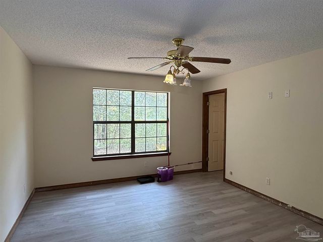 7686 N Hwy 87, Milton, FL 32570