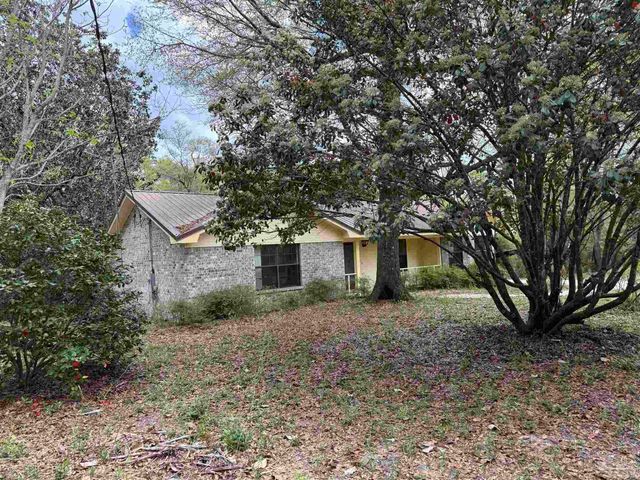 7686 N Hwy 87, Milton, FL 32570