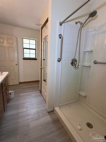 7686 N Hwy 87, Milton, FL 32570