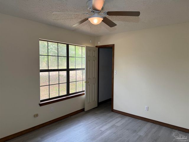 7686 N Hwy 87, Milton, FL 32570