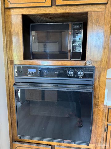 7686 N Hwy 87, Milton, FL 32570