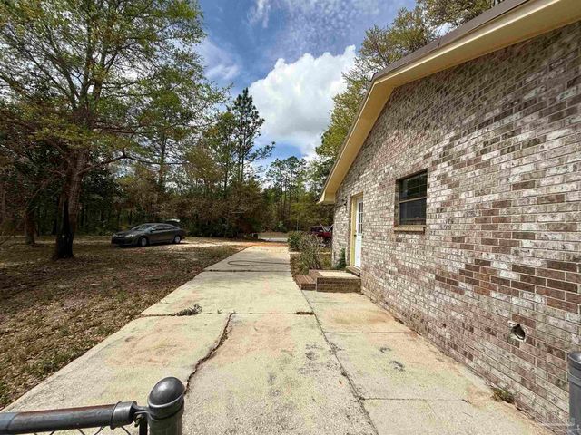 7686 N Hwy 87, Milton, FL 32570