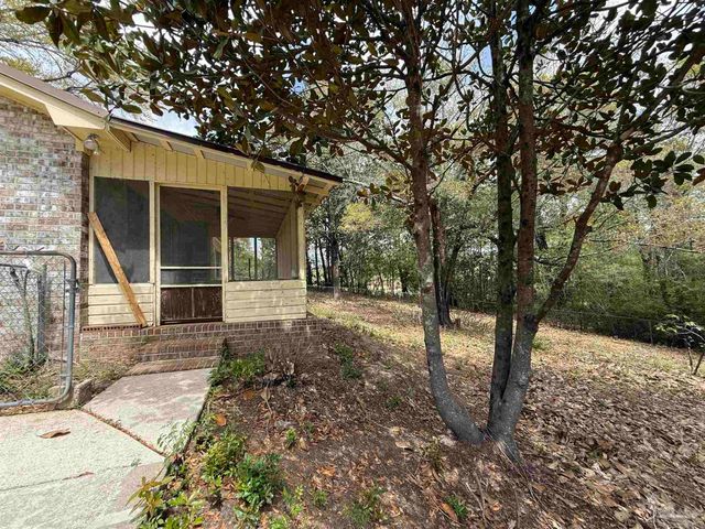 7686 N Hwy 87, Milton, FL 32570