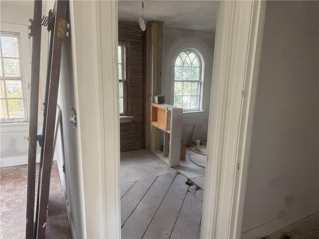 5500 Central Street, Kansas City, MO 64113