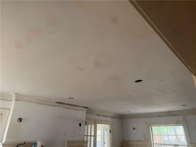 5500 Central Street, Kansas City, MO 64113