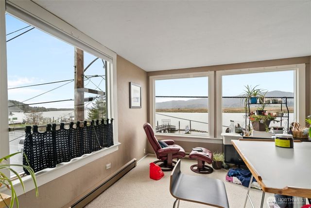 608 W Robert Bush Drive, South Bend, WA 98586