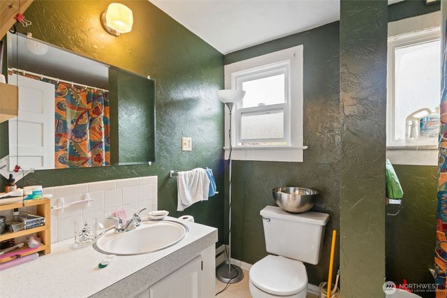 608 W Robert Bush Drive, South Bend, WA 98586