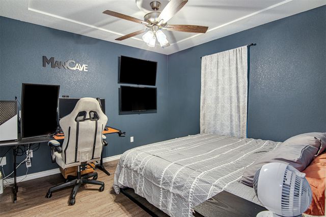 161 Columbia Street, Cleburne, TX 76031