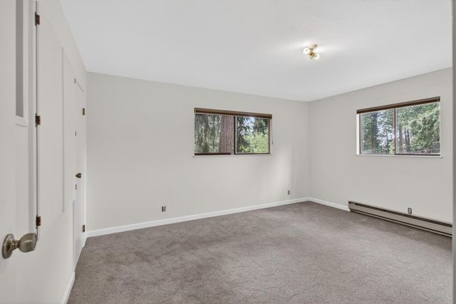 6210 Pine St, Pollock Pines, CA 95726
