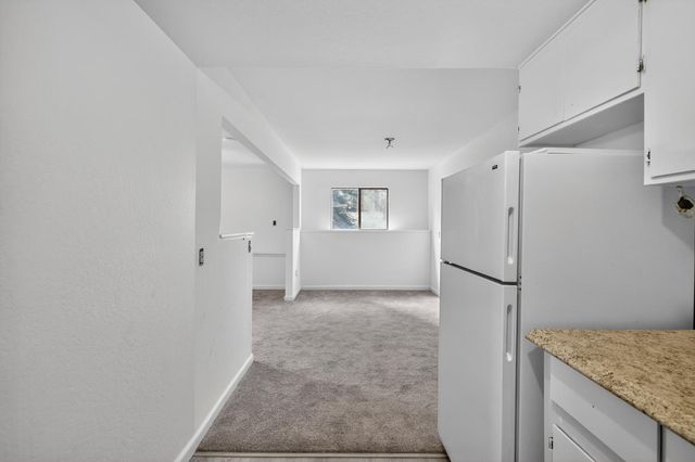 6210 Pine St, Pollock Pines, CA 95726