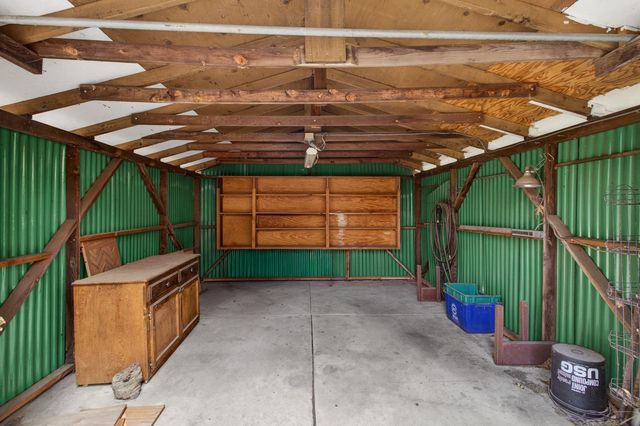 6210 Pine St, Pollock Pines, CA 95726