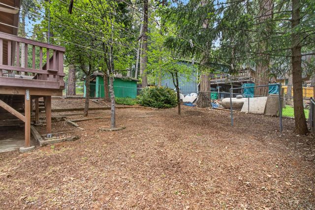 6210 Pine St, Pollock Pines, CA 95726