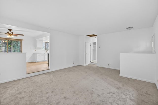 6210 Pine St, Pollock Pines, CA 95726