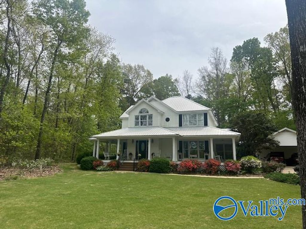 115 Riverview, Glencoe, AL 35905