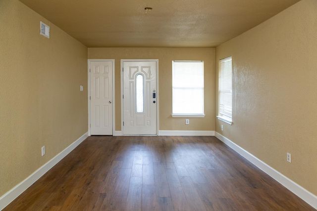 1402 Toliver ST, Killeen, TX 76541