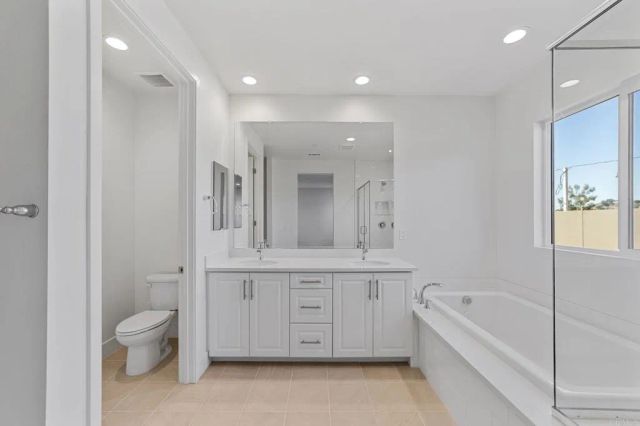 3501 Foxley Dr, Escondido, CA 92027