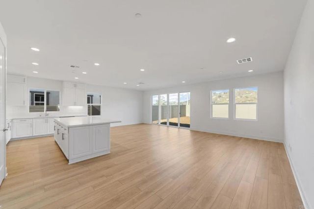 3501 Foxley Dr, Escondido, CA 92027