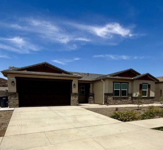 3501 Foxley Dr, Escondido, CA 92027