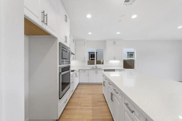 3501 Foxley Dr, Escondido, CA 92027
