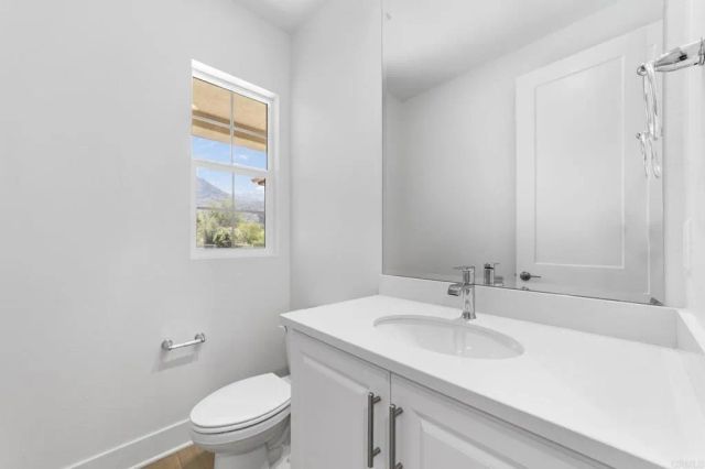 3501 Foxley Dr, Escondido, CA 92027