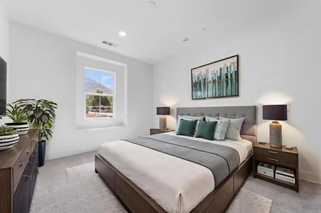 3501 Foxley Dr, Escondido, CA 92027