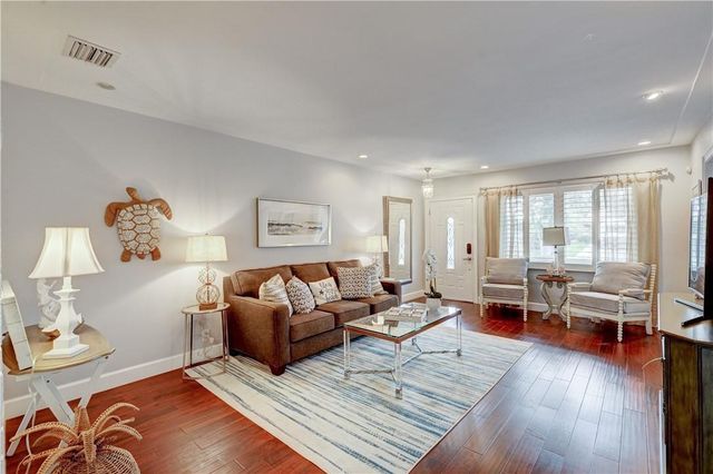 1844 SE 7th Street, Pompano Beach, FL 33060