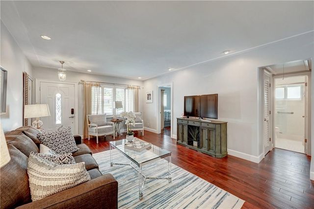 1844 SE 7th Street, Pompano Beach, FL 33060