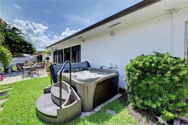 1844 SE 7th Street, Pompano Beach, FL 33060