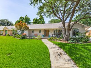 3326 Regent Drive, Dallas, TX 75229