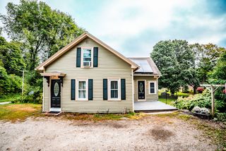 36 Water Street, Plainfield, CT 06332