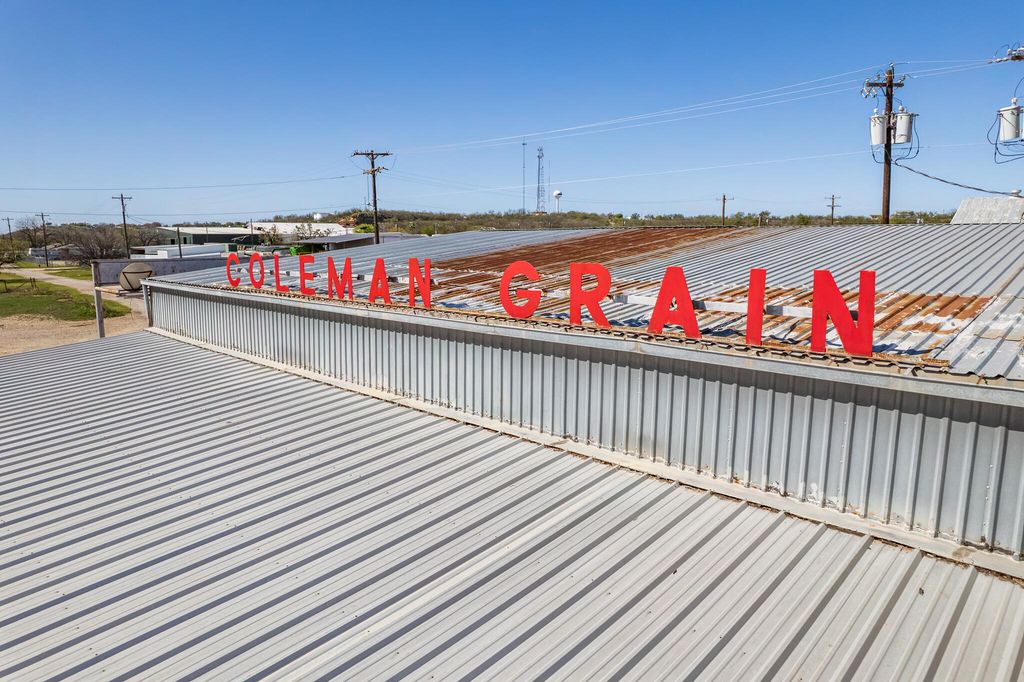 Image 3 of property listing at 716 Brush Street, Coleman, TX 76834