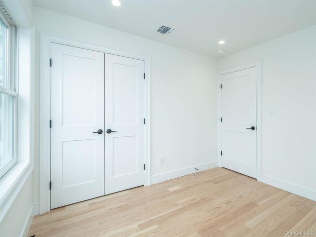 35A Dunwood Road, Port Washington, NY 11050