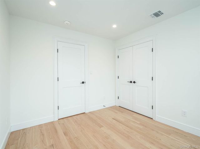 35A Dunwood Road, Port Washington, NY 11050