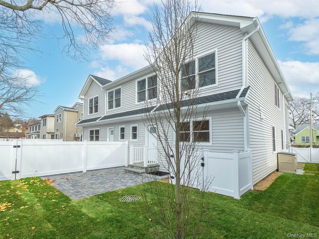 35A Dunwood Road, Port Washington, NY 11050