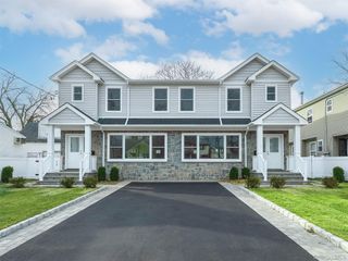 35A Dunwood Road, Port Washington, NY 11050