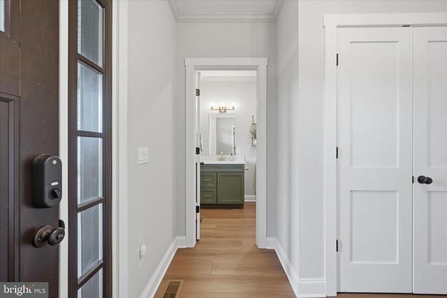 1434 CLOVERDALE RD, Charles Town, WV 25414