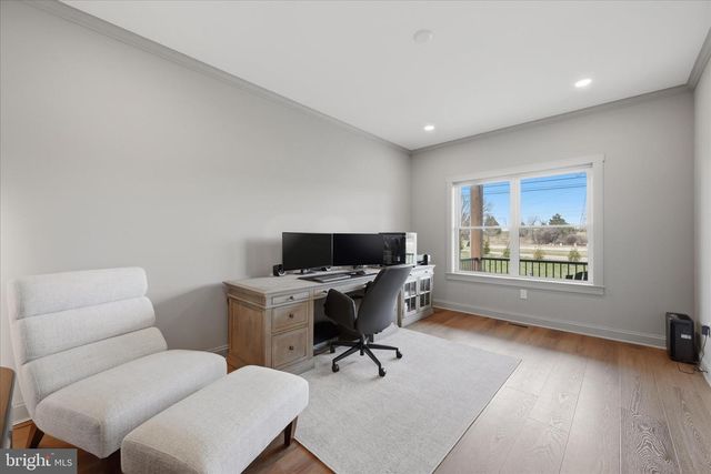 1434 CLOVERDALE RD, Charles Town, WV 25414