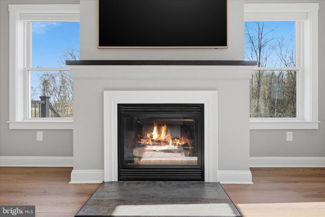 1434 CLOVERDALE RD, Charles Town, WV 25414