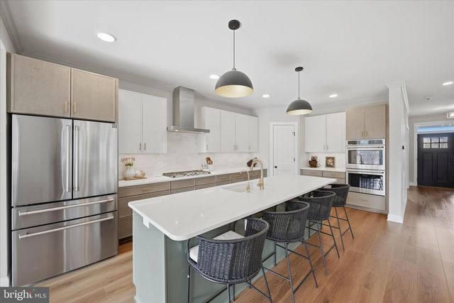 1434 CLOVERDALE RD, Charles Town, WV 25414